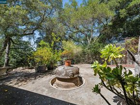 5 Oak Flat Rd., Orinda CA 94563