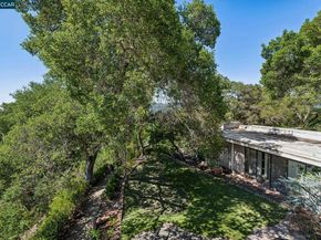 5 Oak Flat Rd., Orinda CA 94563