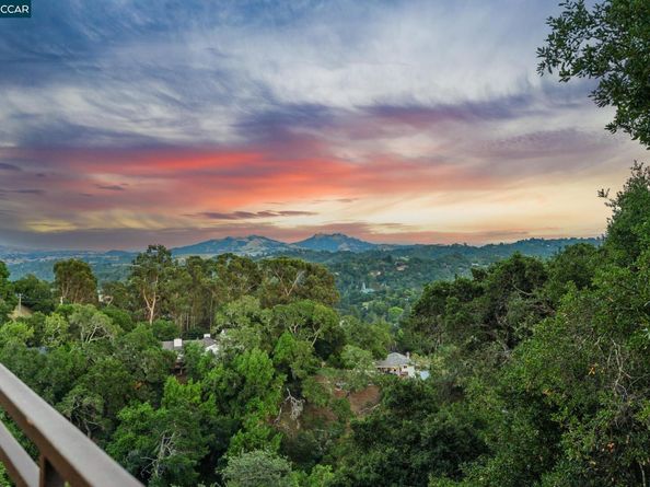 5 Oak Flat Rd., Orinda CA 94563