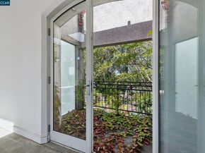 5 Oak Flat Rd., Orinda CA 94563