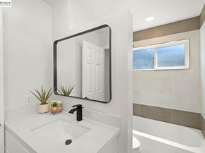34352 Newton Ct, Fremont CA 94555