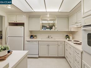 3136 Tice Creek Dr 5, Walnut Creek CA 94595