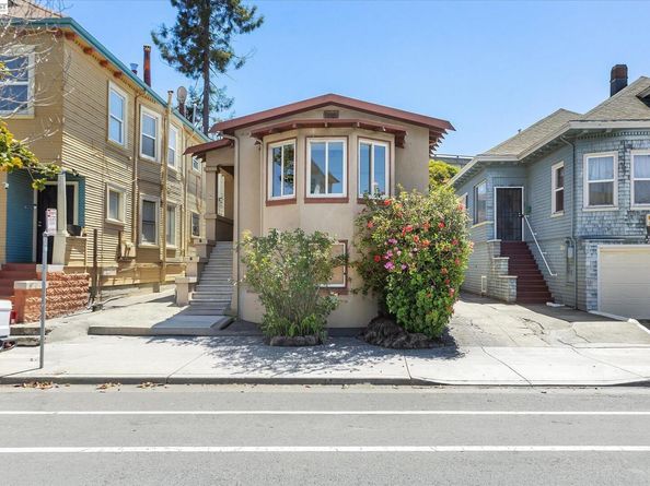 3246 MLK Jr. Way, Oakland CA 94609