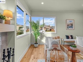 320 Beach Rd, Alameda CA 94502