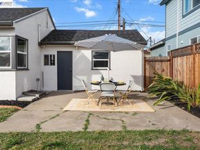 320 Beach Rd, Alameda CA 94502