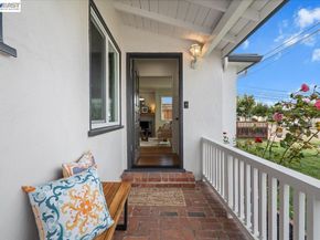 320 Beach Rd, Alameda CA 94502