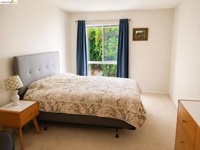 625 El Dorado Ave 204, Oakland CA 94611