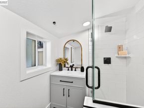1038 Division St, Pleasanton CA 94566