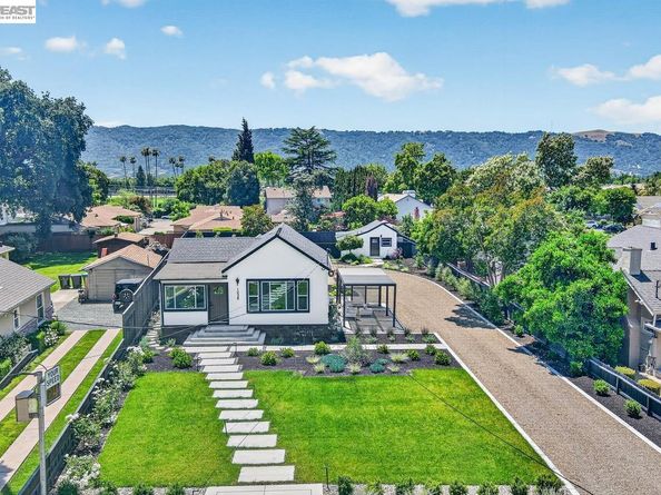 1038 Division St, Pleasanton CA 94566