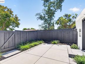 1038 Division St, Pleasanton CA 94566