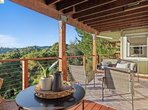 6741 Snake Rd, Oakland CA 94611