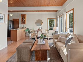 6741 Snake Rd, Oakland CA 94611