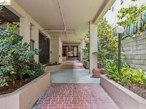 322 Hanover Ave 212, Oakland CA 94606