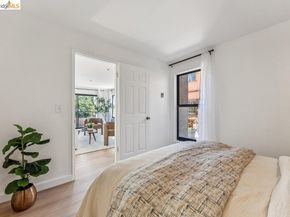 322 Hanover Ave 212, Oakland CA 94606