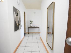 555 Pierce St 1320, Albany CA 94706