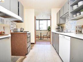 555 Pierce St 1320, Albany CA 94706