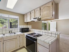 38 Saint Stephens Dr, Orinda CA 94563
