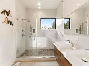 45 Homeglen Ln, Oakland CA 94611