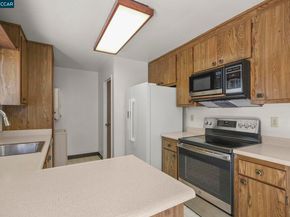 232 Loma Verde Dr, San Lorenzo CA 94580