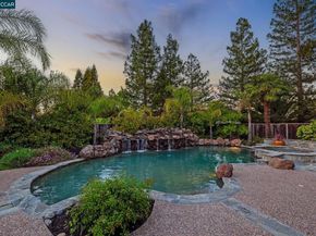 135 Crestridge Dr, Danville CA 94506