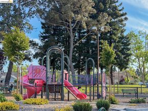 806 Ironwood Road, Alameda CA 94502