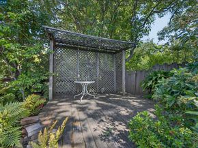 850 Paradise Ct, Lafayette CA 94549