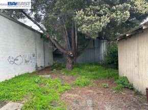 1024 50Th Ave, Oakland CA 94601