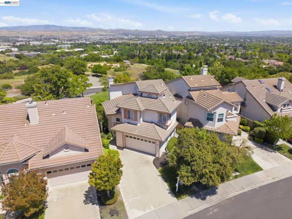 5630 Highcrest Ct, Pleasanton CA 94588