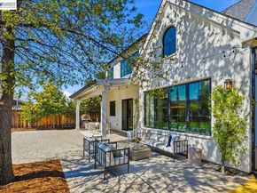3550 Vine St, Pleasanton CA 94566