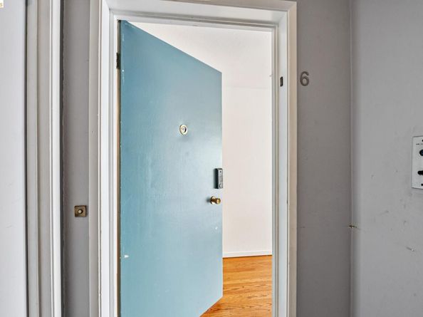 1410 Lakeshore Ave 6, Oakland CA 94606