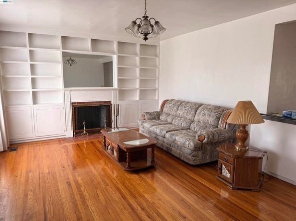 1118 Lucille St, San Leandro CA 94577