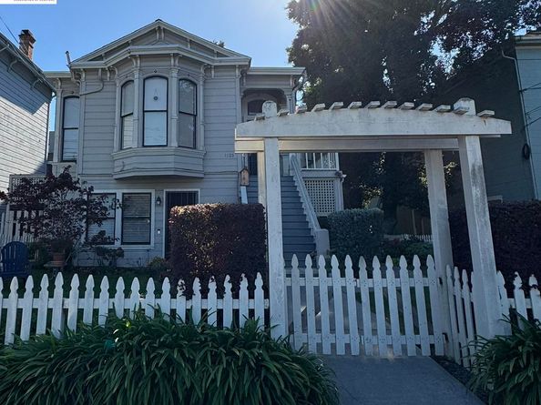 1620 Santa Clara Ave, Alameda CA 94501