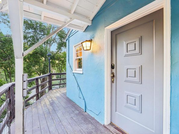 273 Beauforest Dr, Oakland CA 94611