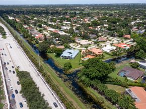 791 SW 75 Ter Terrace, Plantation FL 33317