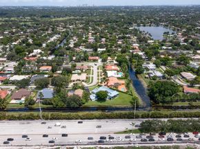 791 SW 75 Ter Terrace, Plantation FL 33317