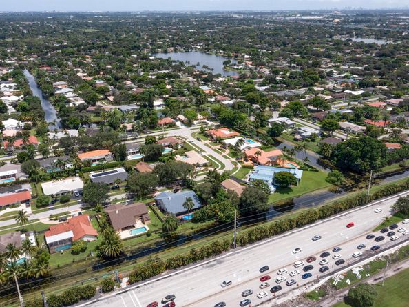 791 SW 75 Ter Terrace, Plantation FL 33317