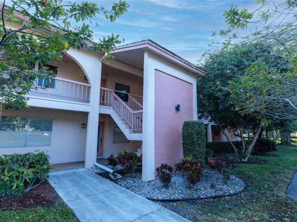 1202 Bahama Bnd I2, Coconut Creek FL 33066