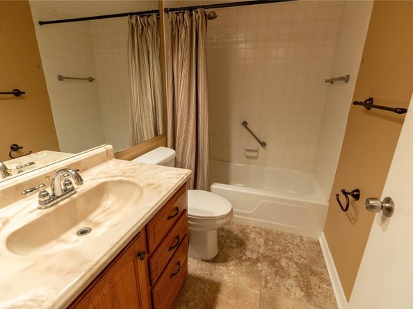 1202 Bahama Bnd I2, Coconut Creek FL 33066