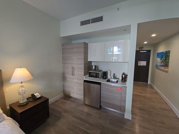 777 N Ocean Dr S407, Hollywood FL 33019