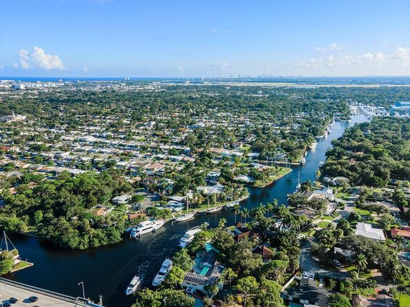 1240 SW 14th Ave, Fort Lauderdale FL 33312