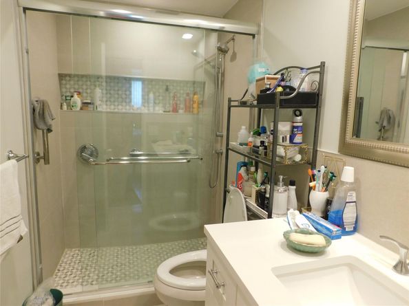 3200 NE 36 521, Fort Lauderdale FL 33308