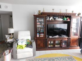 3200 NE 36 521, Fort Lauderdale FL 33308