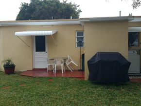 219 NE 4th St, Hallandale Beach FL 33009