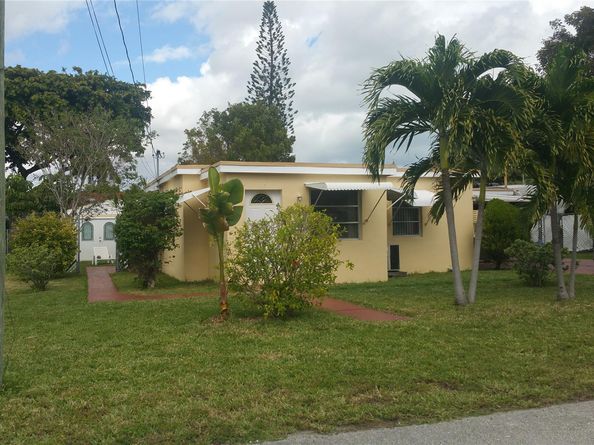 219 NE 4th St, Hallandale Beach FL 33009