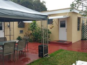 219 NE 4th St, Hallandale Beach FL 33009