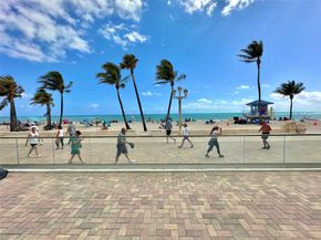 2203 N Surf Rd PH 2, Hollywood FL 33019