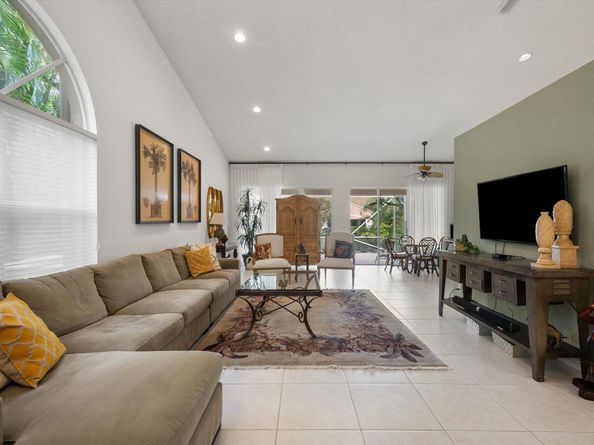 4659 Carlton Golf Drive, Lake Worth FL 33449