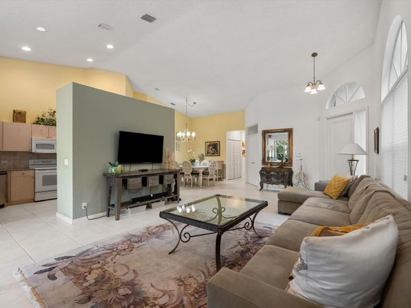 4659 Carlton Golf Drive, Lake Worth FL 33449