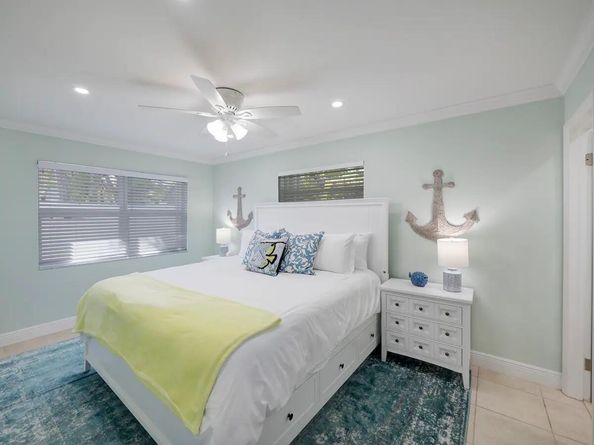 101 Sandal Lane 1, Palm Beach Shores FL 33404