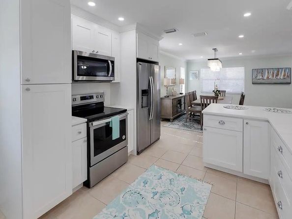 101 Sandal Lane 1, Palm Beach Shores FL 33404